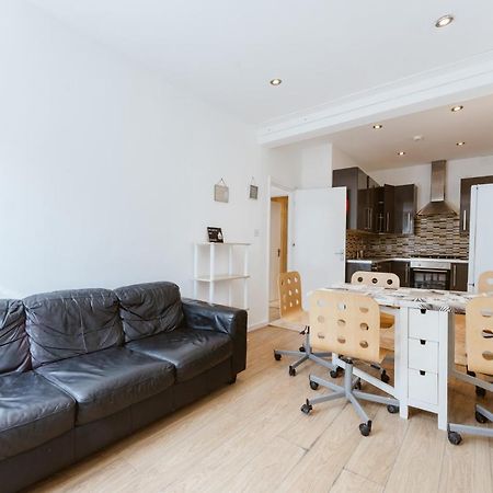 Mile End Double Rooms 27 Guest House London Exterior photo