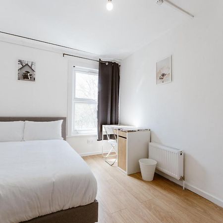 Mile End Double Rooms 27 Guest House London Exterior photo