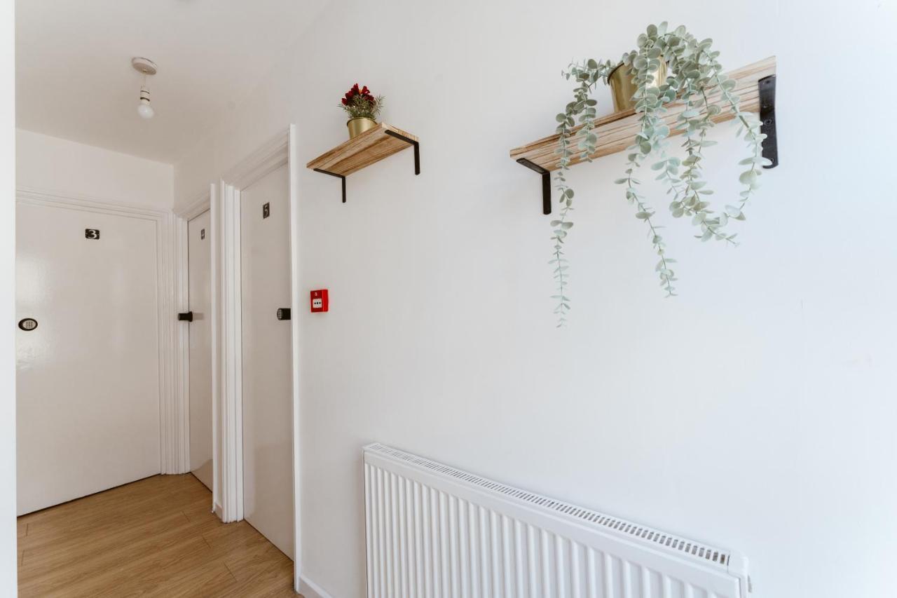 Mile End Double Rooms 27 Guest House London Exterior photo