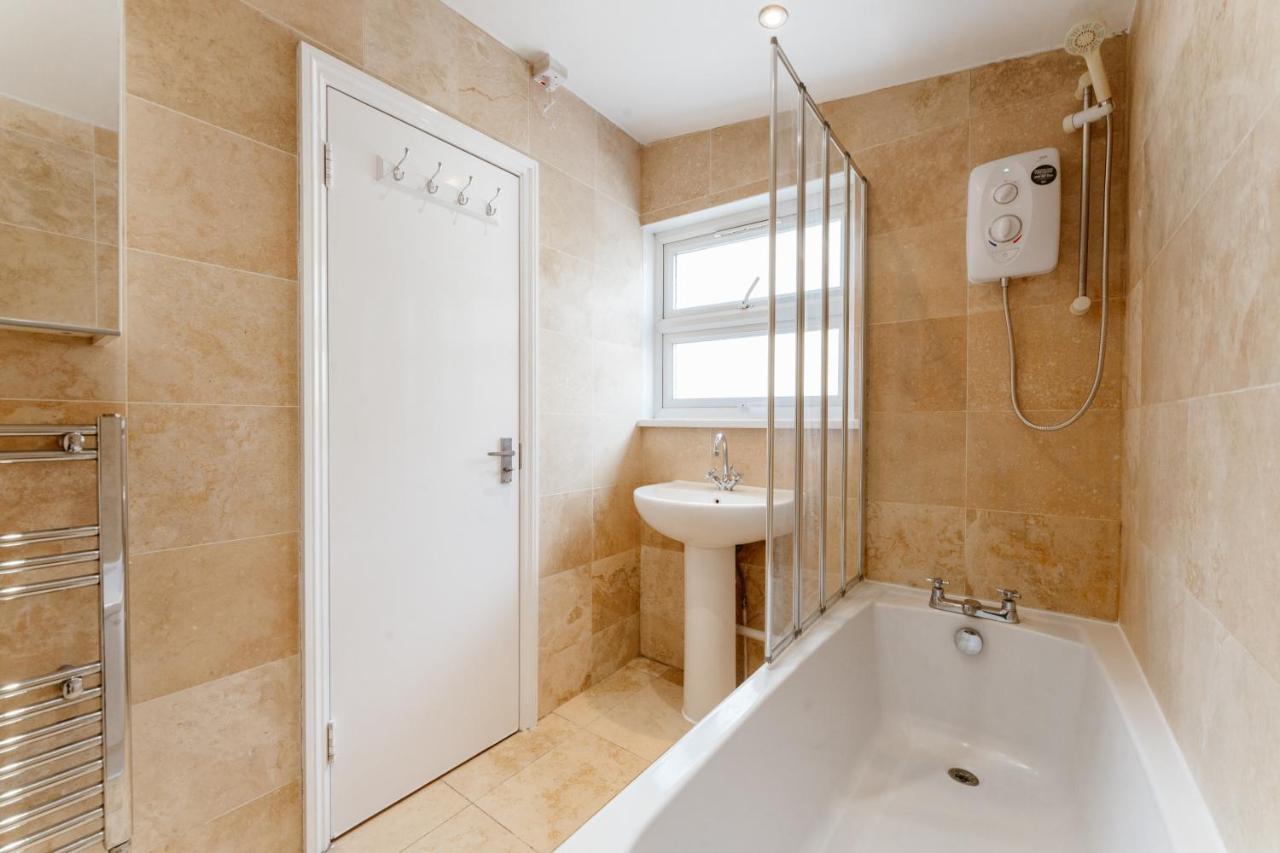 Mile End Double Rooms 27 Guest House London Exterior photo